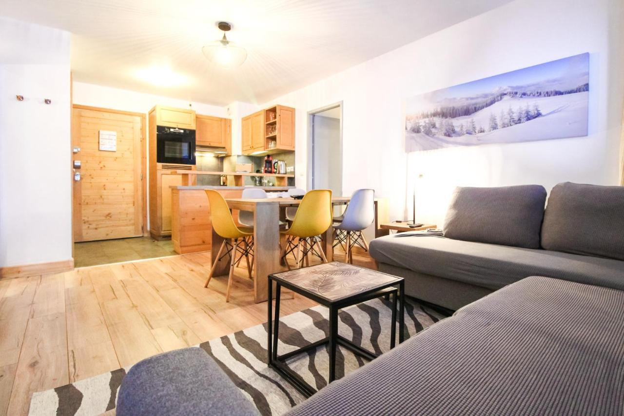 Апартаменты Newly Redecorated 2-bed Ski-in Ski-out Family Флен
